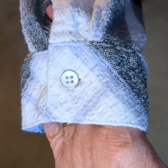 DEX* white black purple plaid crepe like long sleeve button front blouse tunic - Picture 3 of 13